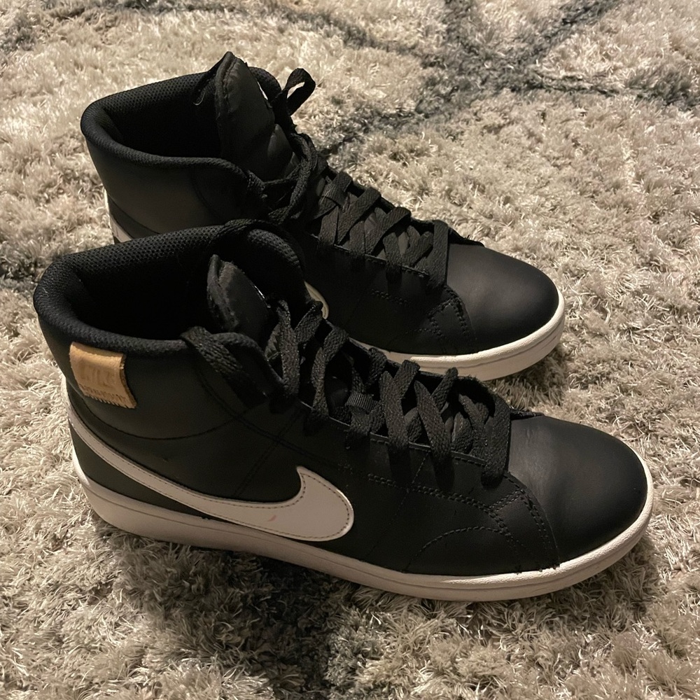 Nike Black Court Royale 2 Mid Sneakers / Men Size 8.5
